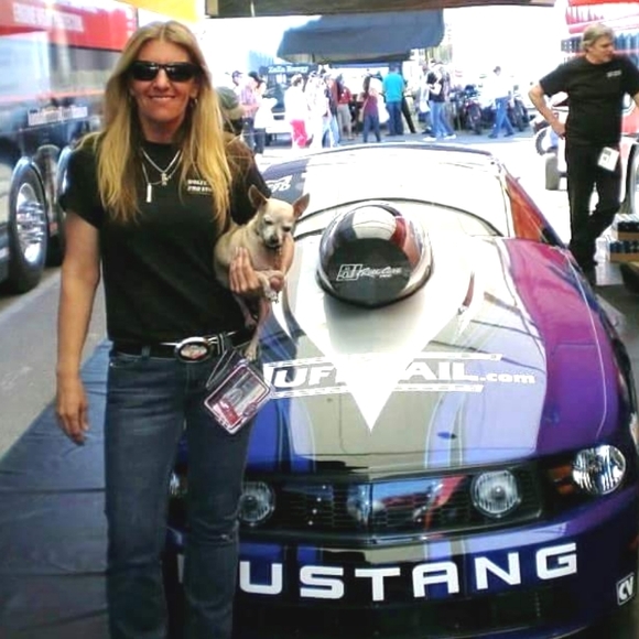 Meet your Posher, Dana - Picture 3 of 4